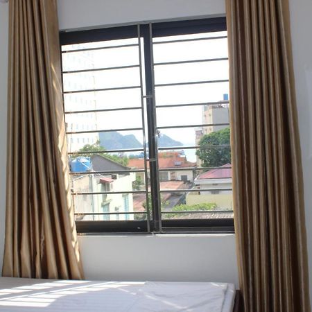 Thanh Tu Homestay Cat Ba Island Buitenkant foto